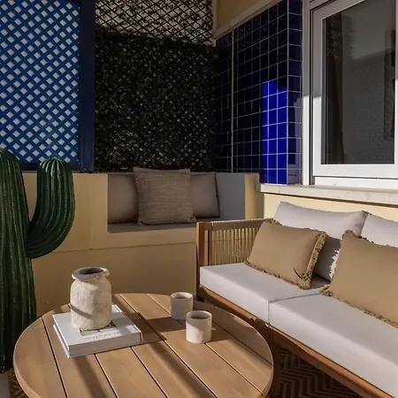 Ar20 Stunning Two-bed With Sea Views Apartment *